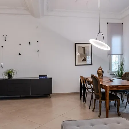 Culturalles 2bd Apartament *