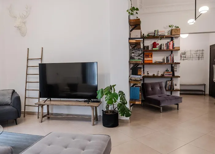 Culturalles 2bd Apartment *