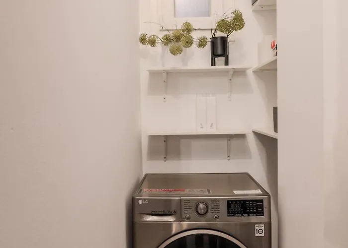 Culturalles 2bd Apartment *